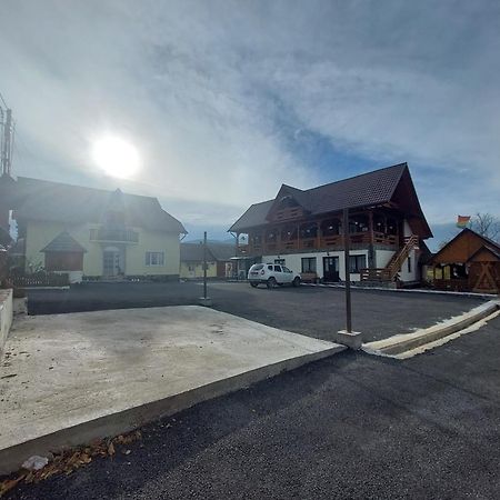 Pensiune Agroturistica "Casa Teodora" Budeşti Exterior foto