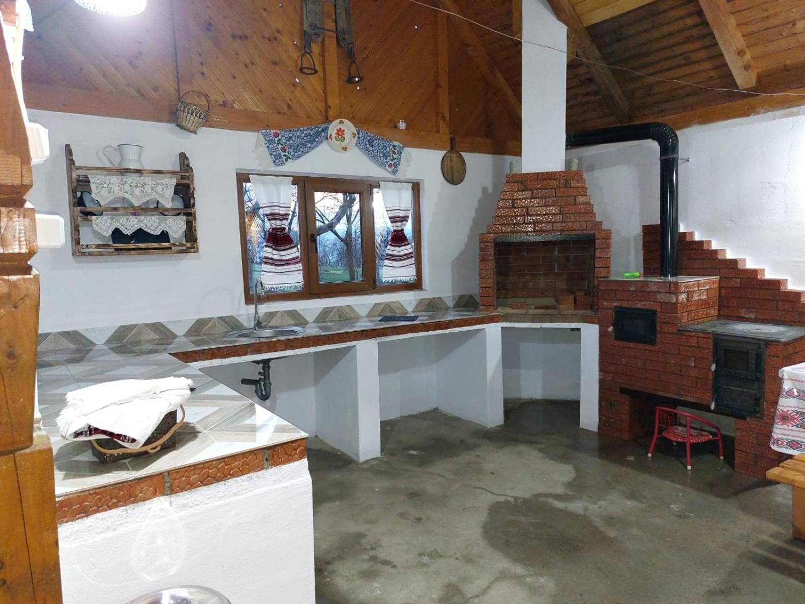 Pensiune Agroturistica "Casa Teodora" Budeşti Exterior foto
